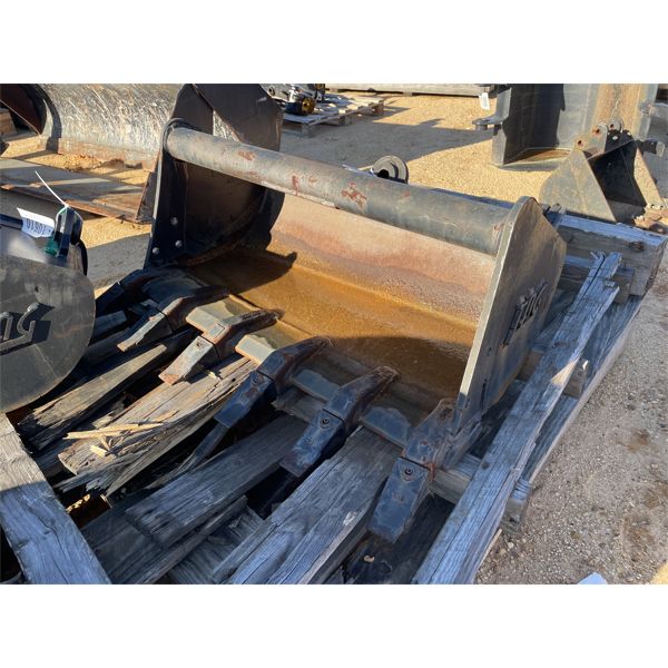 JCB 36  CLEANOUT BUCKET