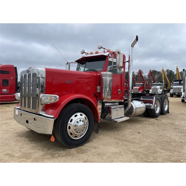 2015 PETERBILT 389 Day Cab Truck