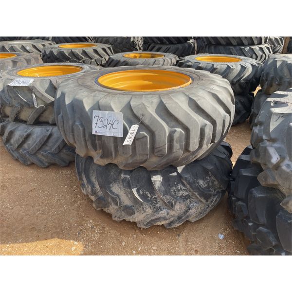 (2) 17.5-25 TIRES W/ RIMS