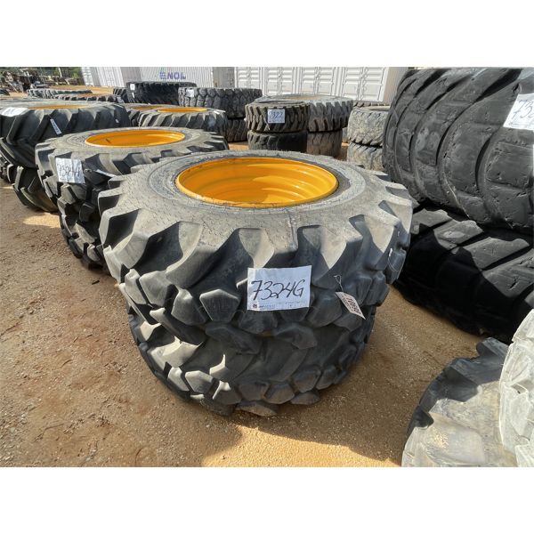 (2) 17.5-25 TIRES W/ RIMS