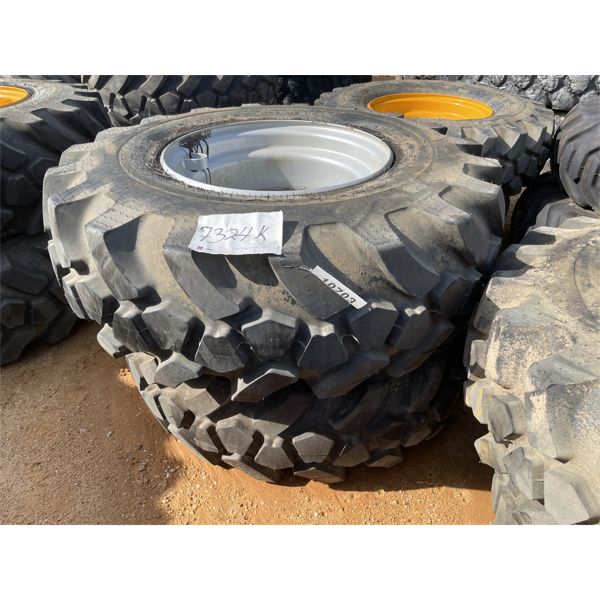 (2) 17.5-25 TIRES W/ RIMS
