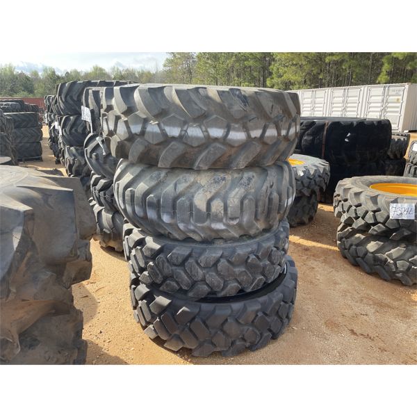 (4) 17.5-25 TIRES W/ RIMS