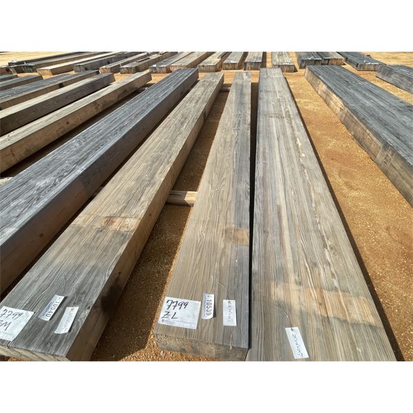 16" x 10" x 22' LAMINATED WOOD BEAM