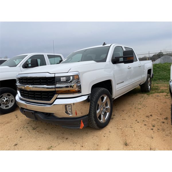 2017 CHEVROLET SILVERADO LT Pickup Truck