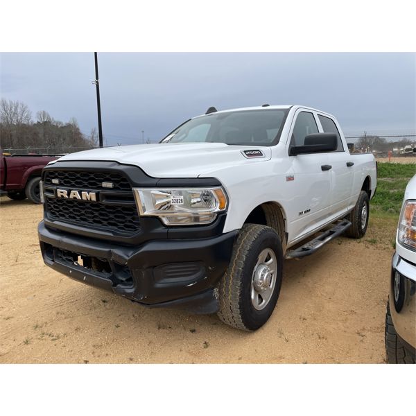 2019 RAM TRADESMAN 2500 HEAVY DUTY Pickup Truck