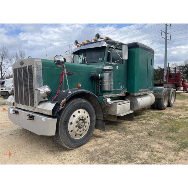 1984 PETERBILT 359 Sleeper Truck