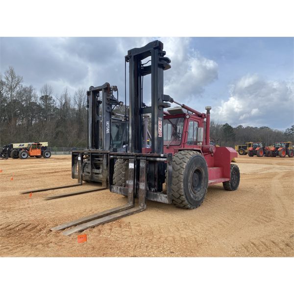 1993 TAYLOR TEB-300L Forklift - Mast