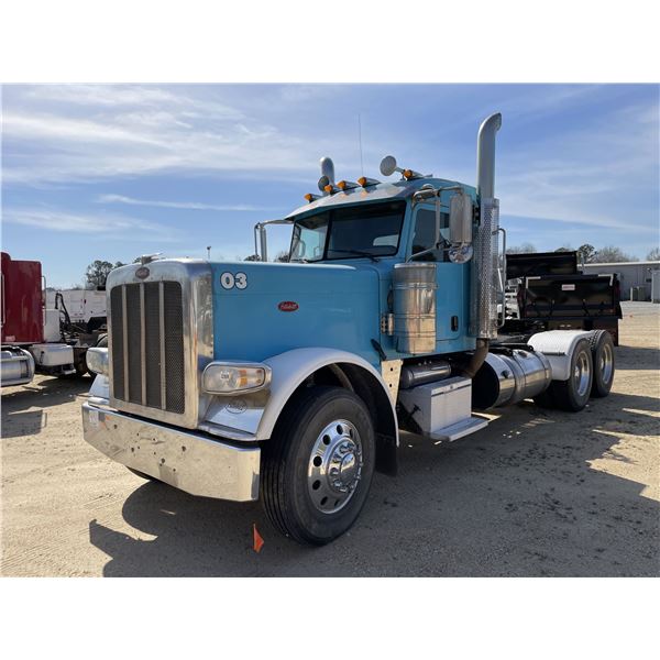 2012 PETERBILT 389 Day Cab Truck