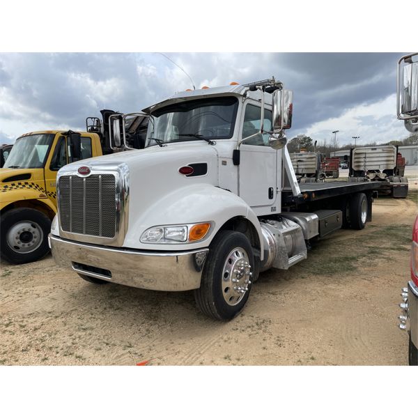 2018 PETERBILT 337 Rollback Truck