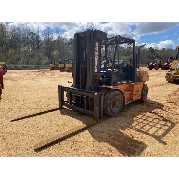 DOOSAN D70S-5 Forklift - Mast