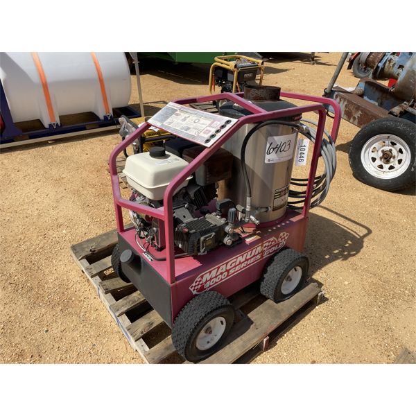 MAGNUM 4000 HOT WATER Pressure Washer