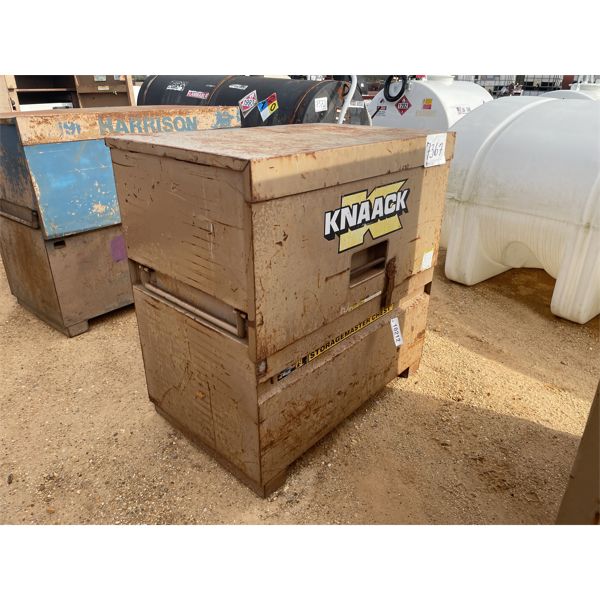 KNAACK TOOL CABINET