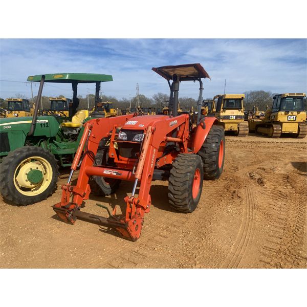 KUBOTA M7060 Farm Tractor