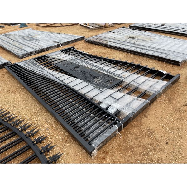 DEER SCENE 20' BI-PARTING IRON GATE