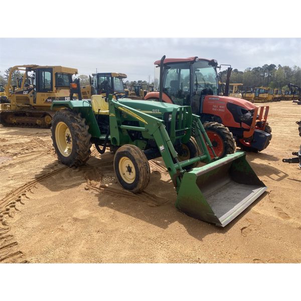 2005 JOHN DEERE 5103 Farm Tractor