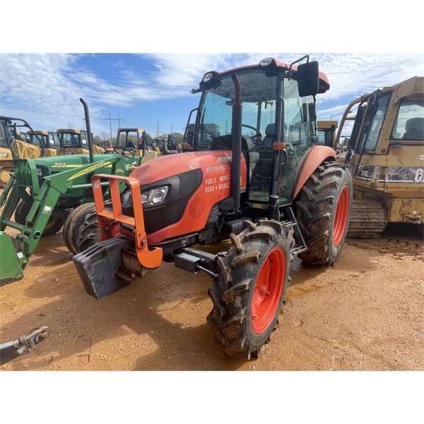 KUBOTA M7060D Farm Tractor
