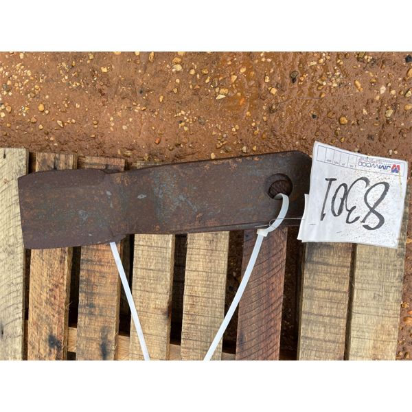 (2) ROANOKE 18.5" ROTARY CUTTER BLADES