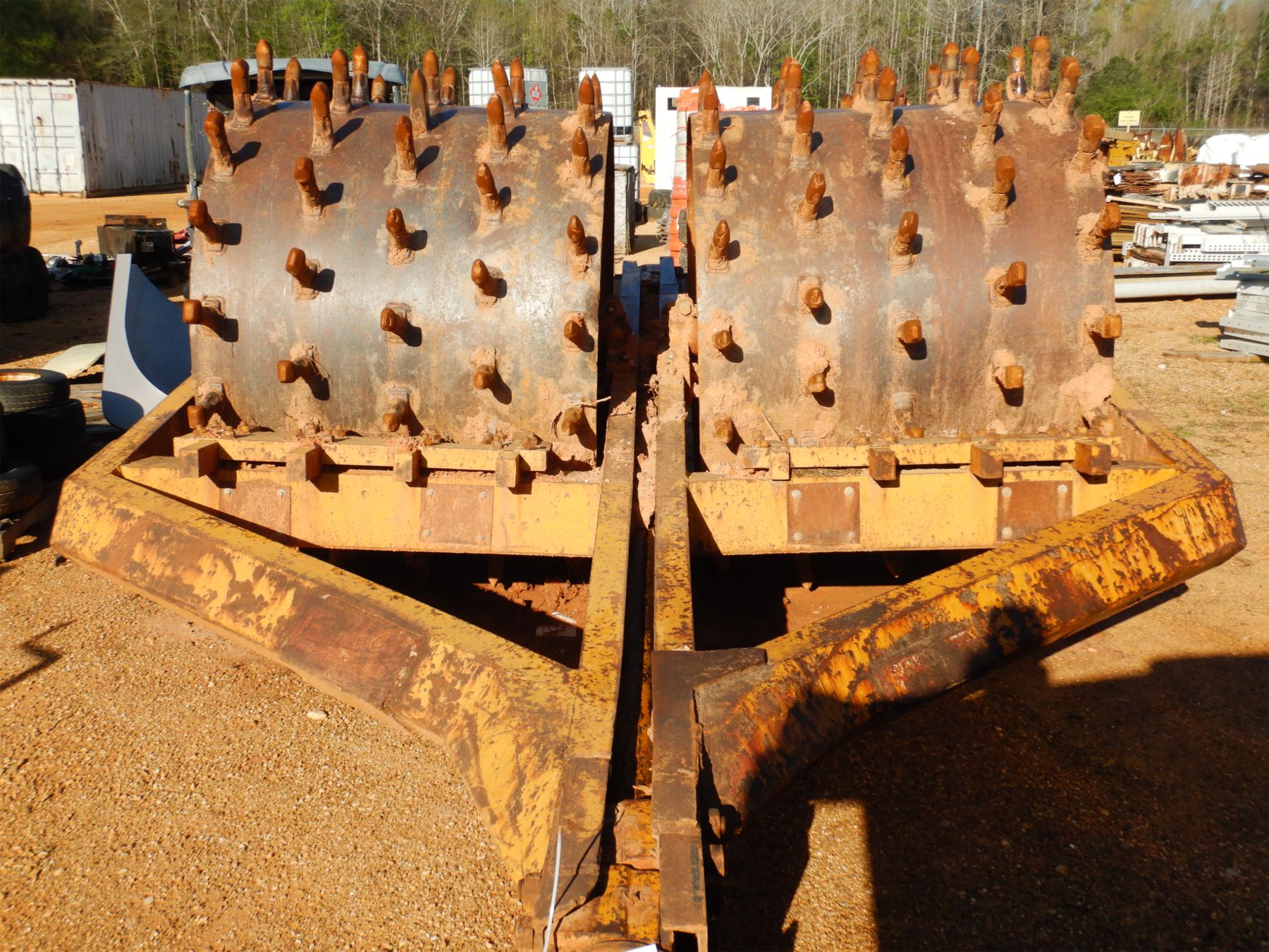 DOUBLE DRUM SHEEP FOOT COMPACTOR - J.M. Wood Auction Company, Inc.
