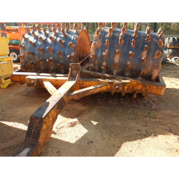 DOUBLE DRUM SHEEP FOOT COMPACTOR