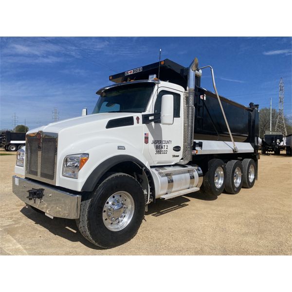 2023 KENWORTH T880S Dump Truck