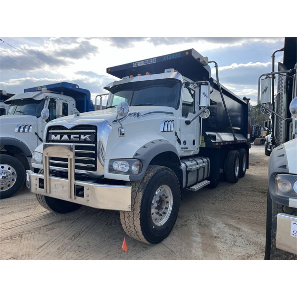 2016 MACK GU713 Dump Truck
