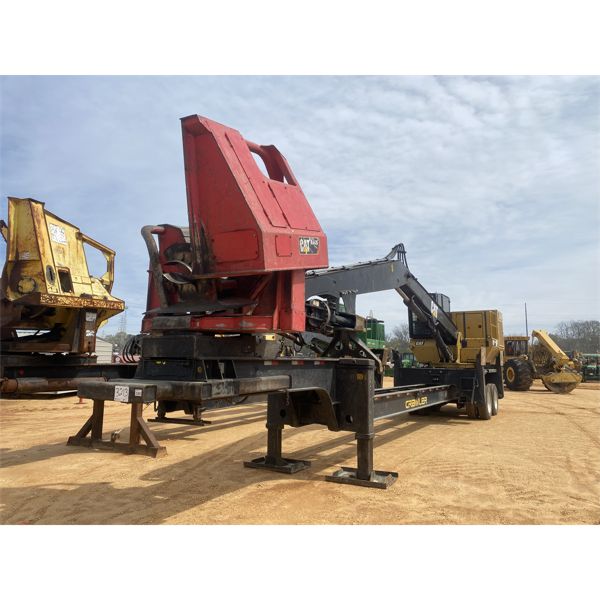 CAT 559C Log Loader