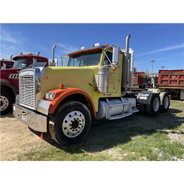 2003 FREIGHTLINER  Day Cab Truck