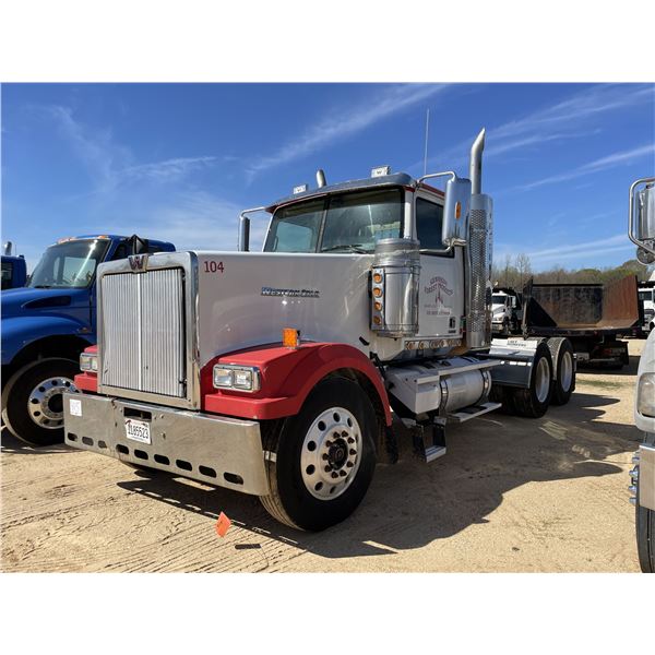 2014 WESTERN STAR 4900 EX Day Cab Truck