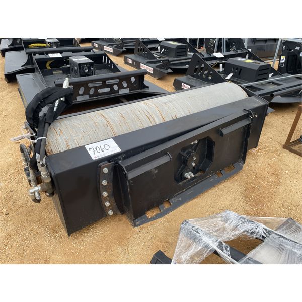 72" VIBRATORY ROLLER