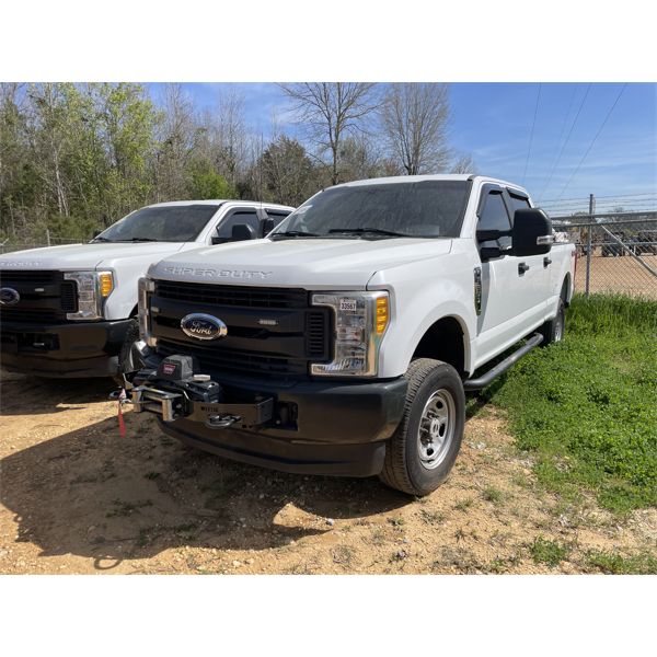 2017 FORD  F250 XL Pickup Truck