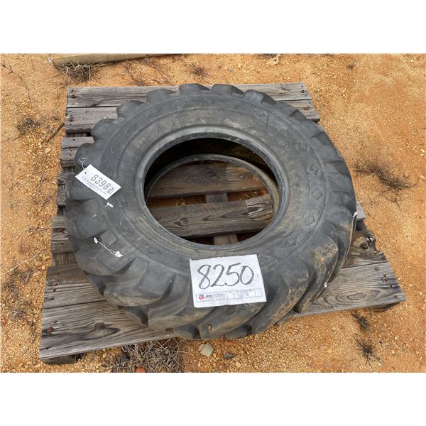 12.5/8-18 TIRE