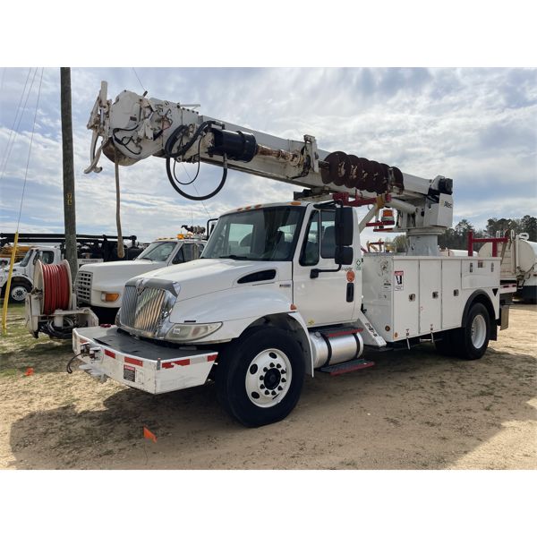 2014 INTERNATIONAL DURASTAR Digger Derrick Truck