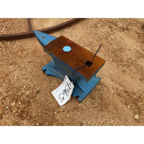 GREATBEAR 200 lb. CAST IRON ANVIL