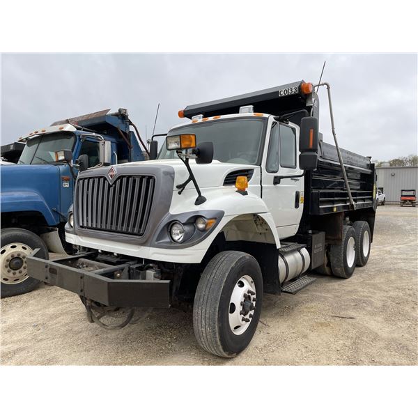 2013 INTERNATIONAL WORKSTAR 7500 SFA Dump Truck