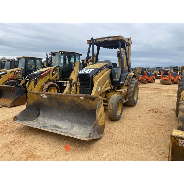 2004 CAT 420D Backhoe
