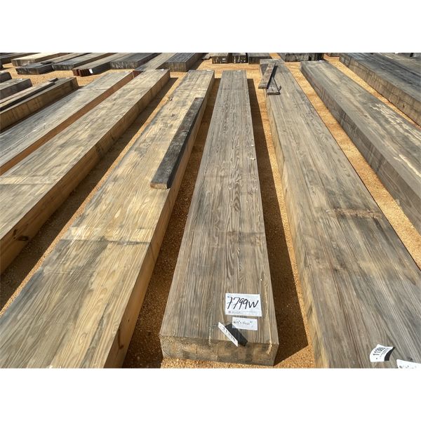 9" x 22" x 22' LAMINATED WOOD BEAM
