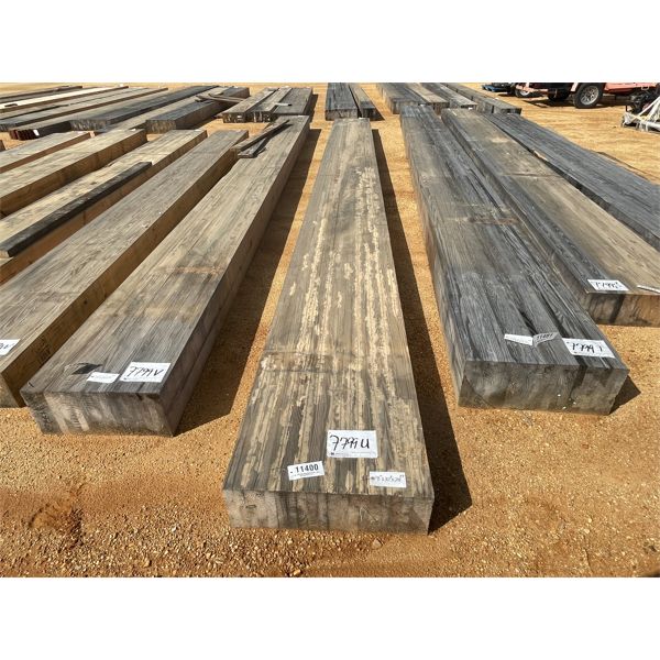 8" x 27" x 28' LAMINATED WOOD BEAM