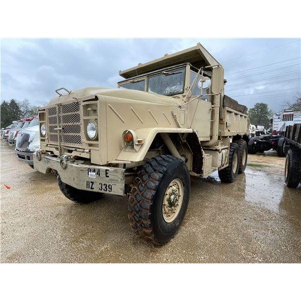 AM GENERAL M929A1 Dump Truck