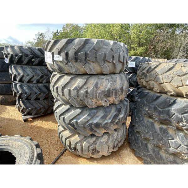 (4) 17.5-25 TIRES W/ RIMS