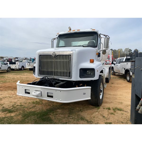 2005 INTERNATIONAL 5600i Concrete Mixer / Pump Truck