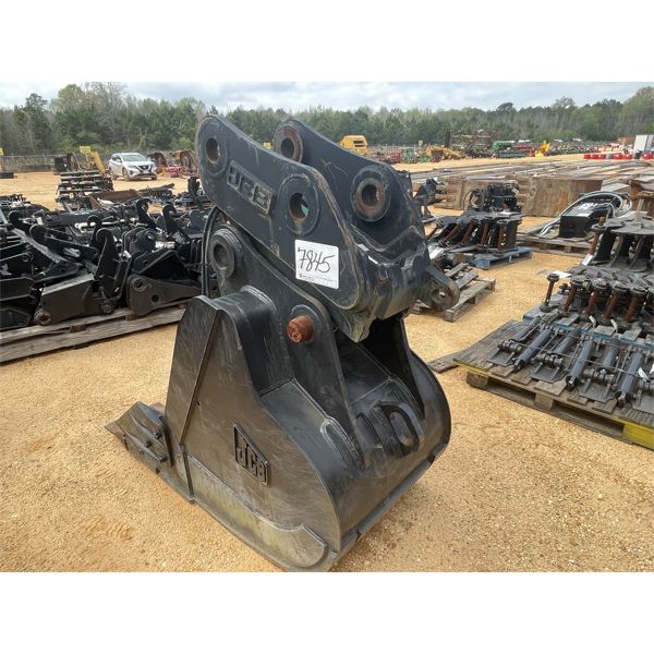 JCB 38" BUCKET W/ QUICK COUPLER