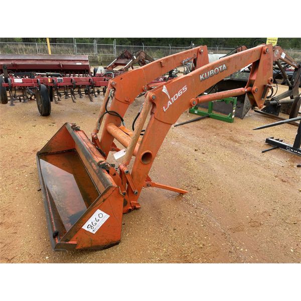 KUBOTA LA1065 FRONT Loader Attachments