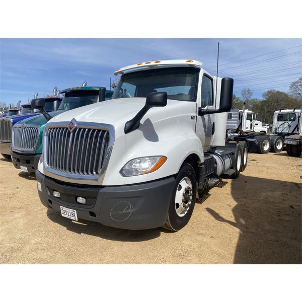 2021 INTERNATIONAL LT625 Day Cab Truck