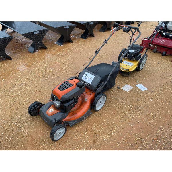 HUSQVARNA SELF-PROPELLED Lawn Mower