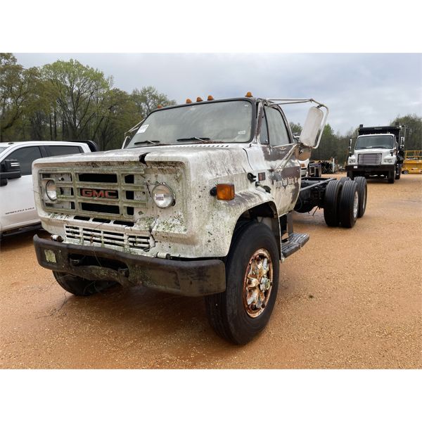 1984 GMC 7000 Cab and Chassis Truck