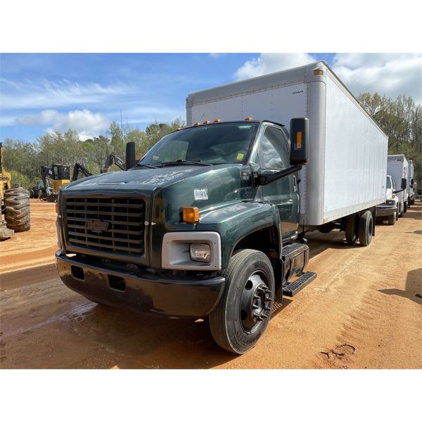 2005 GMC C6500 Box Truck