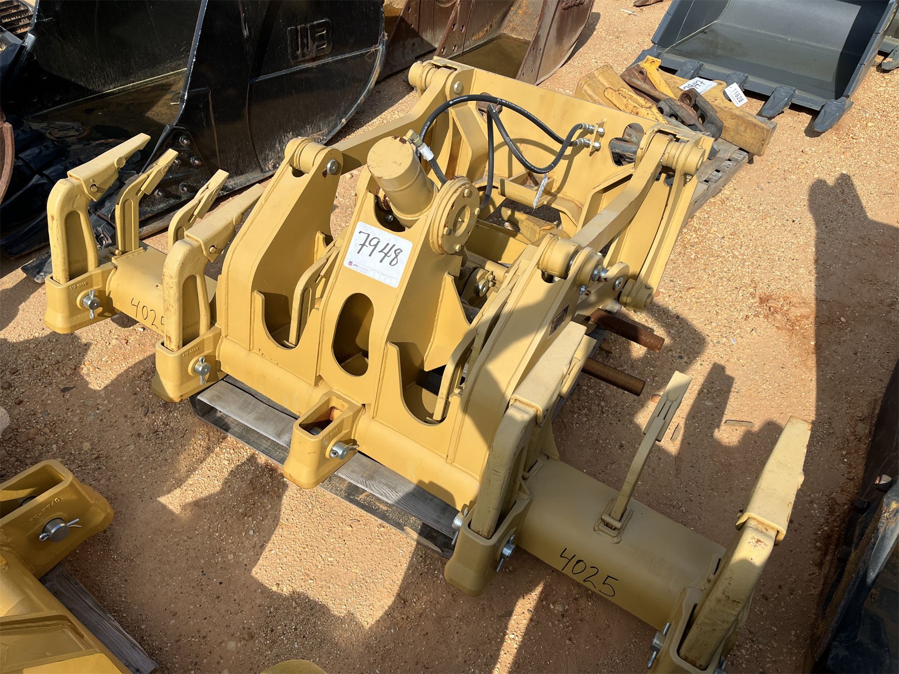 BEDROCK MR04-2 MULTI-SHANK RIPPER - J.M. Wood Auction Company, Inc.