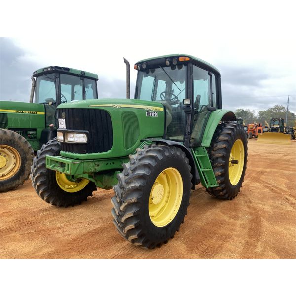 2006 JOHN DEERE 7420 Farm Tractor