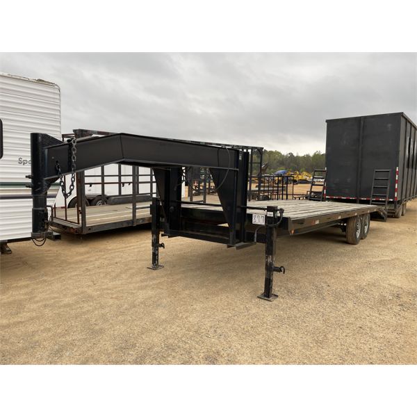 2004 HARDEE BILT 825GN7 Gooseneck Trailer
