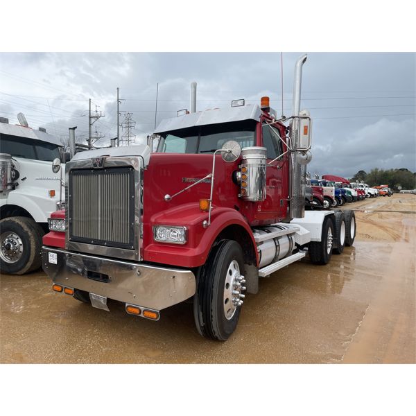 2008 WESTERN STAR  Day Cab Truck